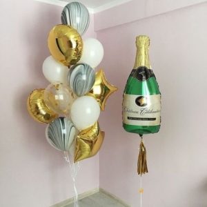 Композиция и Бутилка шампанского